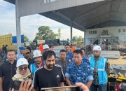 Gubernur Muzakir Manaf Tinjau Material Tower Pengganti yang Tiba di Aceh