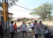 Kapolda Aceh Terobos Jalanan Berlumpur untuk Tiba di Tamiang