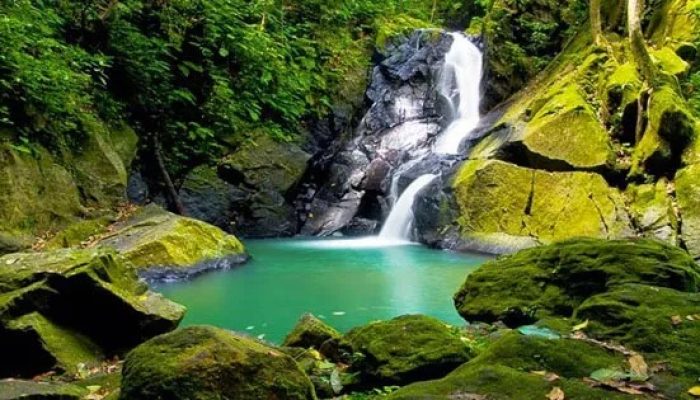 Pria Laot, Pesona Air Terjun Sejuk yang Jadi Magnet Wisata Sabang Setiap Akhir Pekan