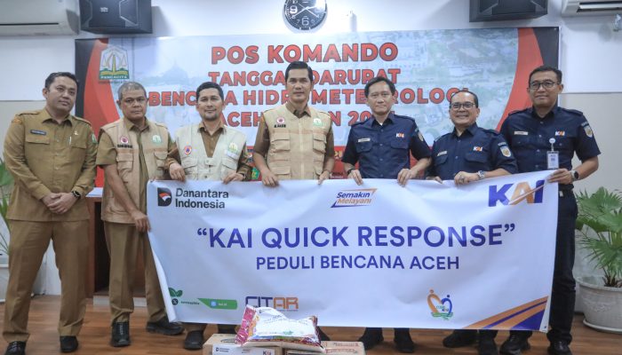 KAI Salurkan Bantuan untuk Bencana Banjir dan Longsor di Aceh