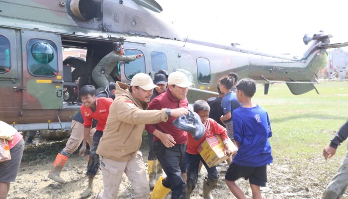 Wagub Fadhlullah Kawal Distribusi Bantuan dan Tinjau Penanganan Banjir di Aceh Tamiang