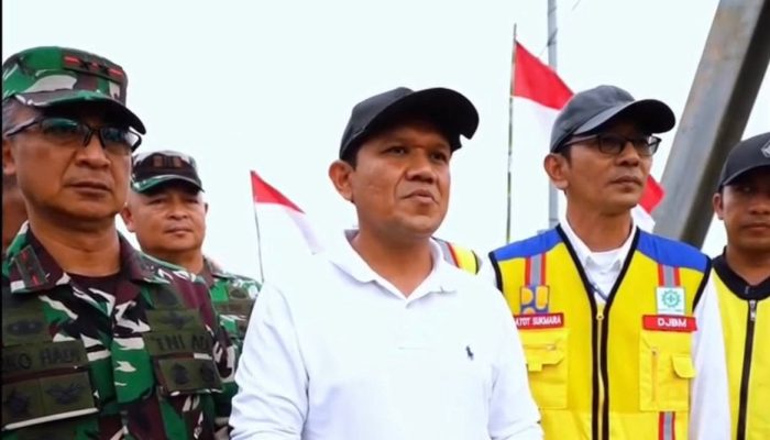 Wagub Fadhlullah Tinjau Jembatan Bailey Kuta Blang, Progres Capai 98 Persen