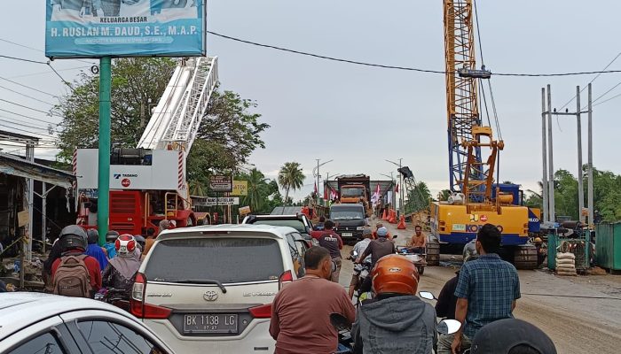 Jembatan Krueng Tingkeum Terapkan Sistem Buka-Tutup Setiap Satu Jam