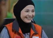 Influencer Turki Tugba Kiara Terharu Saksikan Keteguhan Warga Aceh Saat Salurkan Bantuan Bersama Rumah Zakat