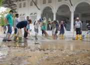 USK Gelar Baksos Meuseuraya, Bersihkan Masjid dan Salurkan Bantuan di Pidie Jaya