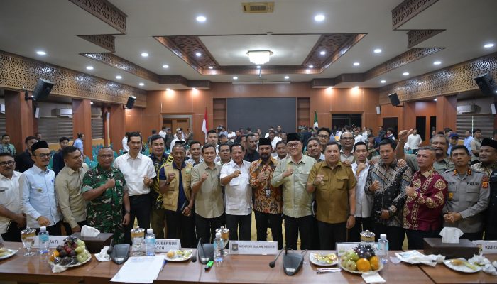 Wagub dan Bupati/Wali Kota se-Aceh Ikuti Rapat Penanganan Bencana Bersama Mendagri