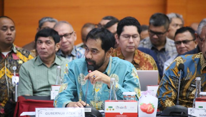Gubernur Mualem Ikuti Rakor Satgas Percepatan Rehab–Rekon Pascabencana Sumatra di Jakarta
