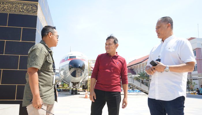 Wagub Aceh Tinjau Pembangunan Pesawat Boeing 737 untuk Wahana Manasik Pertama di Indonesia