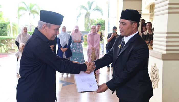Syech Muharram Tunjuk Yusmadi sebagai Plt Dirut PDAM Tirta Mountala