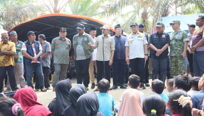Mendagri dan Wagub Aceh tinjau Langkahan Aceh Utara, hingga serahkan bantuan