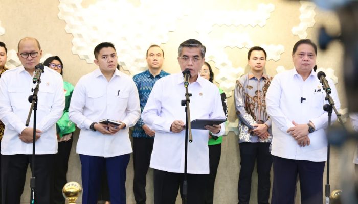 Menaker Tegaskan THR 2026 Wajib Dibayar Penuh, Tidak Boleh Dicicil