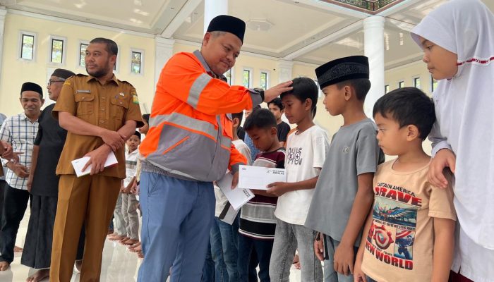 Perkuat Silaturahmi Ramadan, Solusi Bangun Andalas Santuni 200 Anak Yatim di Lhoknga dan Leupung