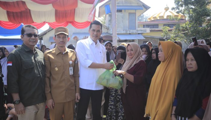 Sekda Aceh Tinjau Gerakan Pangan Murah di Meulaboh, Pastikan Stabilitas Harga Pangan Selama Ramadhan
