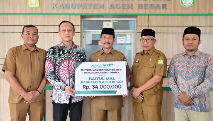 Bank Aceh Cabang Jantho Serahkan Zakat ke Baitul Mal, Wabup Aceh Besar Sampaikan Apresiasi