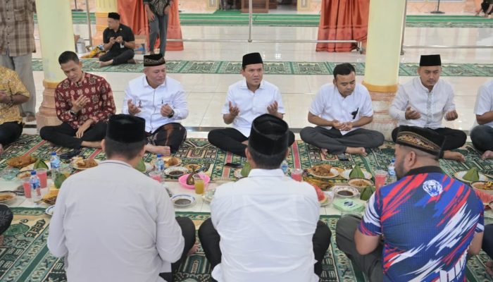 Wagub Aceh Buka Puasa Bersama Warga Matang Drien
