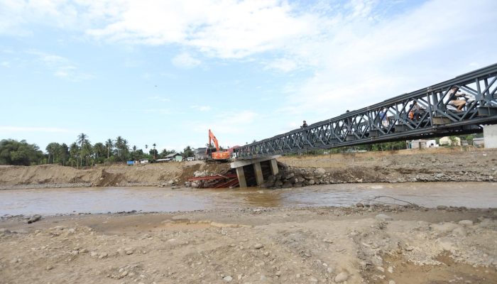 Luapan Sungai Geser Pondasi Jembatan Bailey Polri di Aceh Utara, Akses 4 Desa Masih Bertahan