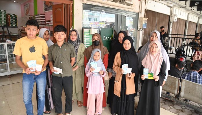 Pemkab Aceh Besar Beri Santunan Uang Jajan untuk Anak Yatim Sambut Idulfitri
