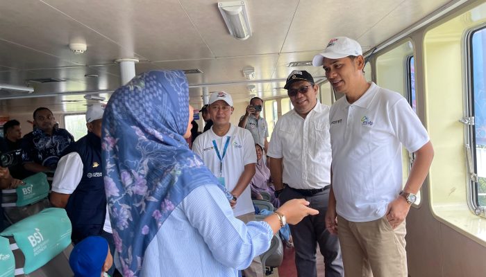 Sekda Aceh Sapa Pemudik di KMP Aceh Hebat 2, 650 Tiket Gratis Disiapkan ke Sabang