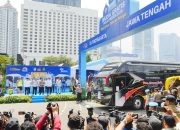 Kapolri Lepas 80 Bus Mudik Gratis, Pastikan Kesiapan Sopir Antar Masyarakat ke Tujuan