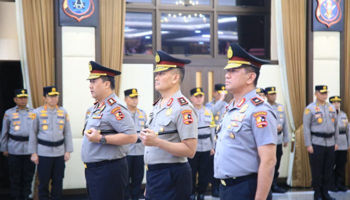 47 Perwira Tinggi Polri Naik Pangkat, Komjen Achmad Kartiko Raih Bintang Tiga