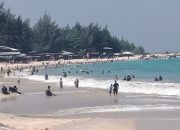 Pantai Lampuuk, Jadi Primadona Wisata Aceh Besar Saat Lebaran