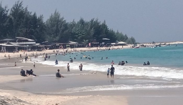 Pantai Lampuuk, Jadi Primadona Wisata Aceh Besar Saat Lebaran