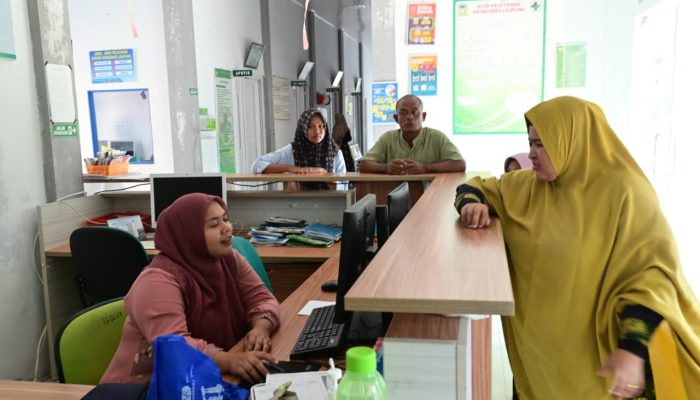 Farhan AP Apresiasi Pelayanan Kesehatan Puskesmas Leupung Pasca Lebaran