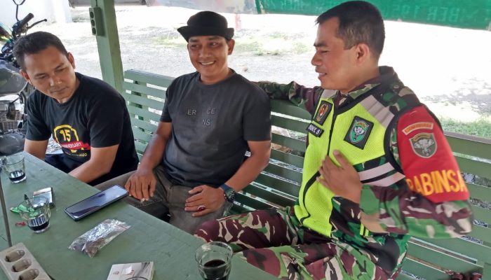Babinsa Leupung Riwat Gencarkan Edukasi Warga, Ajak Perangi Narkoba