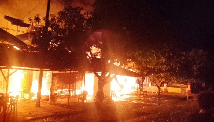 Si Jago Merah Hanguskan 13 Ruko di Kota Fajar Aceh Selatan