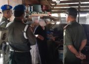 Satpol PP dan WH Aceh Besar Tertibkan Warga Mokel di Warung Siang Hari