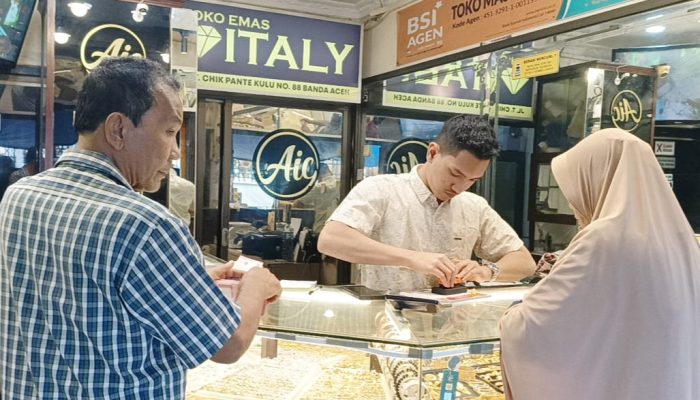 Pasca Lebaran, Harga Emas di Banda Aceh Turun Drastis