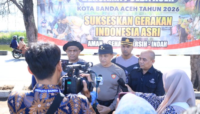Dirsamapta Polda Aceh Pimpin Gotong Royong Massal di Pasar Al-Mahirah