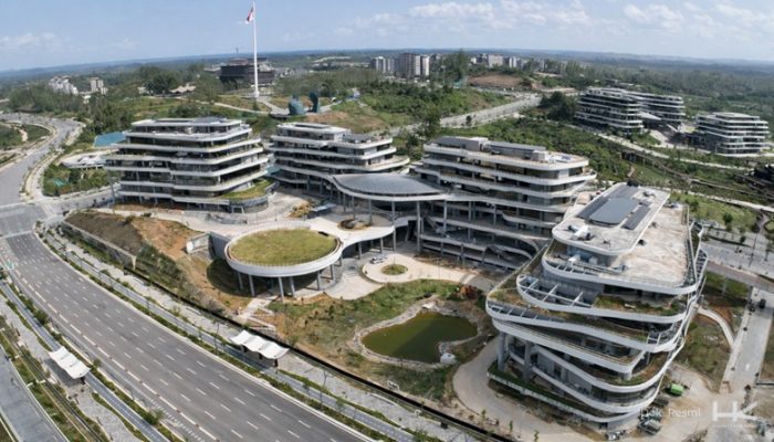 Hutama Karya di Usia 65 Tahun: Laba Naik, Utang Turun, Kinerja Makin Solid