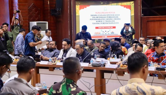 Kapolda Aceh Hadiri Pertemuan Pemerintah Aceh dan Baleg DPR RI, Bahas Revisi UUPA