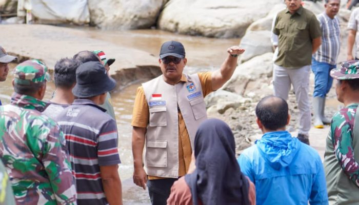 Safrizal ZA Pastikan Progres Jembatan Rangka Baja Wih Porak Berjalan Lancar