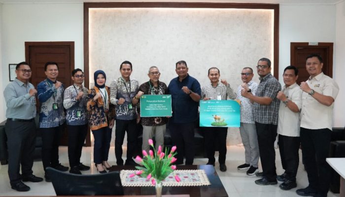 USK Terima Bantuan Hewan Kurban dari BSI dan BSN