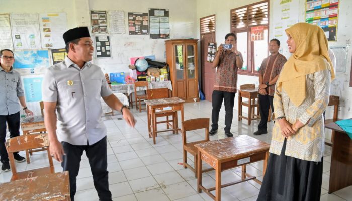 Bupati Aceh Besar Komit Dukung Pengadaan Mobiler SDN Limpok