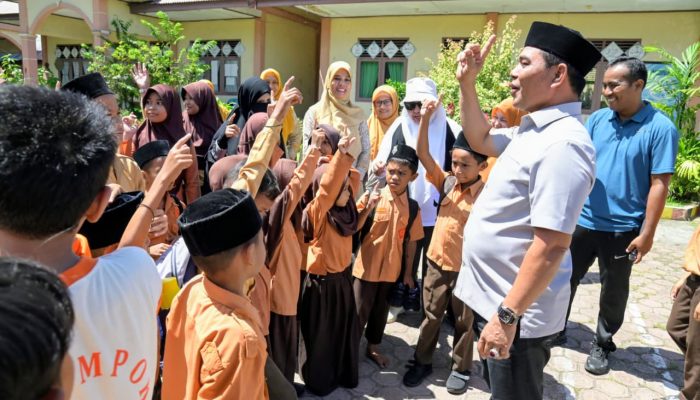 Bupati Aceh Besar Ajak Murid Gunakan Bahasa Aceh dalam Kehidupan Sehari-hari