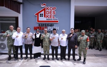 Syech Muharram Hadiri Launching Nasional 1.061 Titik KDKMP di Leupung
