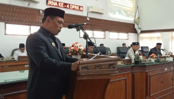 Bupati Aceh Besar Paparkan Raqan Penyertaan Modal PDAM