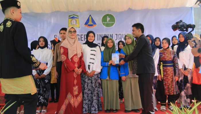 SMPN 3 Ingin Jaya Gelar Pelepasan Siswa dan Luncurkan Buku Karya Siswa