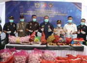 Bareskrim Polri Musnahkan Belasan Ton Bawang Impor Ilegal Jalur Perbatasan Malaysia