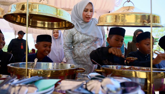 Perdana, Kak Na Rayakan Idul Adha Bersama Warga di Pedalaman Aceh Barat