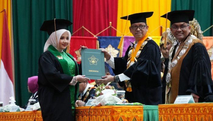 Pidato Perdana Wisuda, Prof. Mirza Tabrani Ajak Alumni USK Jadi Pencipta Lapangan Kerja dan Agen Perubahan