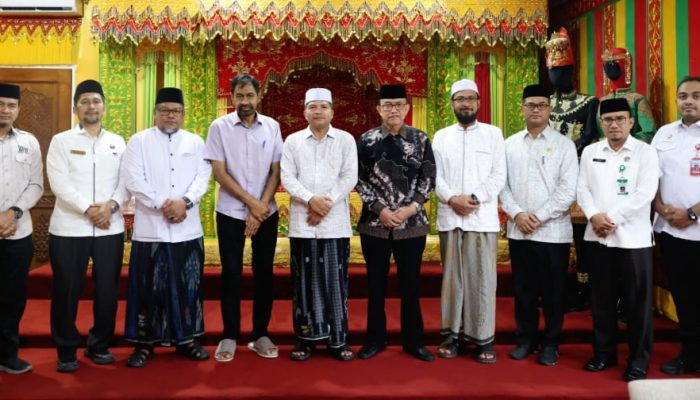 ‎Mualem Sambut Kunjungan Silaturahmi Pimpinan MPU Aceh