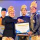 Pemkab Aceh Besar Terima Penghargaan PPN XIV Aceh–Indonesia 2026 di Istana Wali Nanggroe