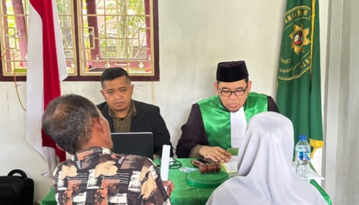 Setelah Itsbat Nikah, 47 Pasutri Pulo Aceh Terima Dokumen Adminduk Baru