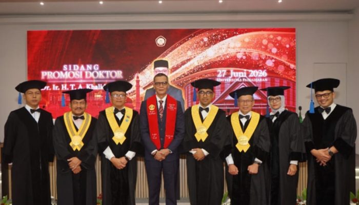 TA Khalid Raih Gelar Doktor Cumlaude di Unpad, Tawarkan Model Kolaborasi Parlemen dalam Implementasi ESG