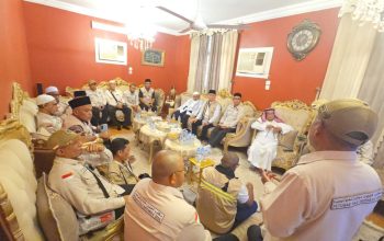 Cek Man Jamu Petugas Haji Aceh dengan Kuliner Khas Nanggroe di Mekkah