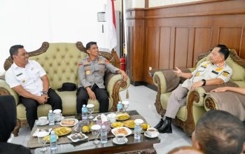 Syech Muharram Lepas Kepulangan Mendagri Tito Karnavian di Bandara SIM Aceh Besar
